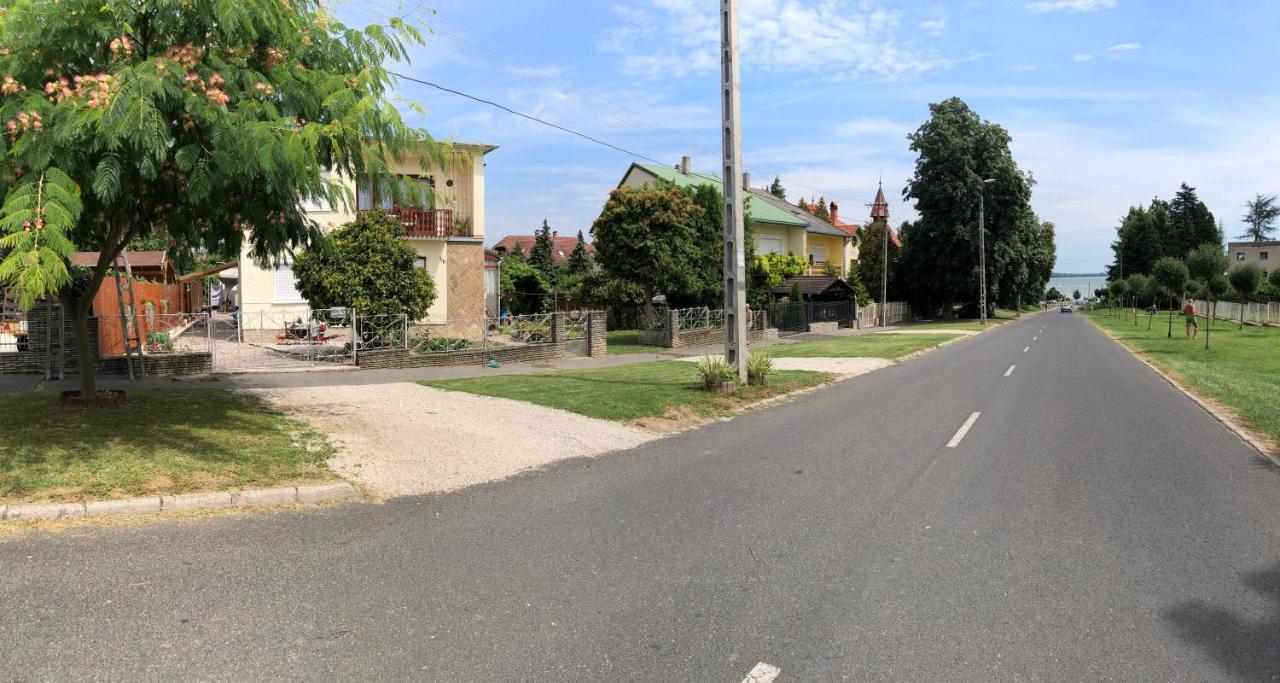 Petertuende Vendeghaz Villa Keszthely Luaran gambar